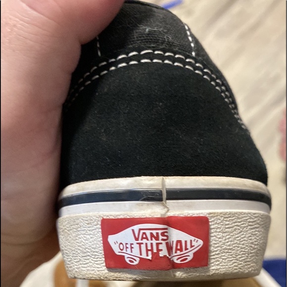 Classic Vans Off the Wall Shoes - Picture 6 of 6